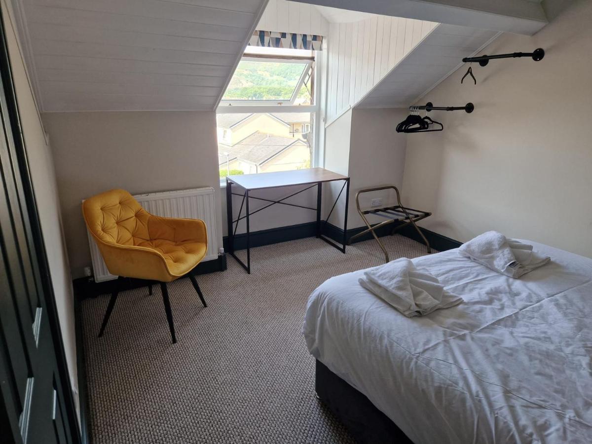 Snowdon House, 8 Bedrooms, Sleep 16, Close To Blackrock Sand Porthmadog Ngoại thất bức ảnh