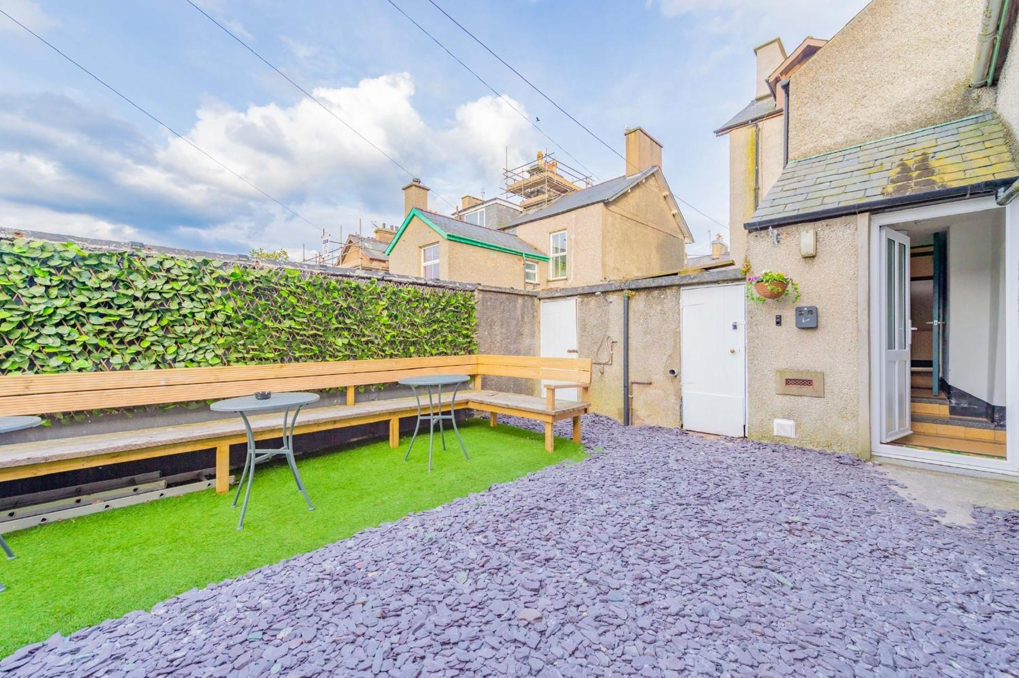 Snowdon House, 8 Bedrooms, Sleep 16, Close To Blackrock Sand Porthmadog Ngoại thất bức ảnh