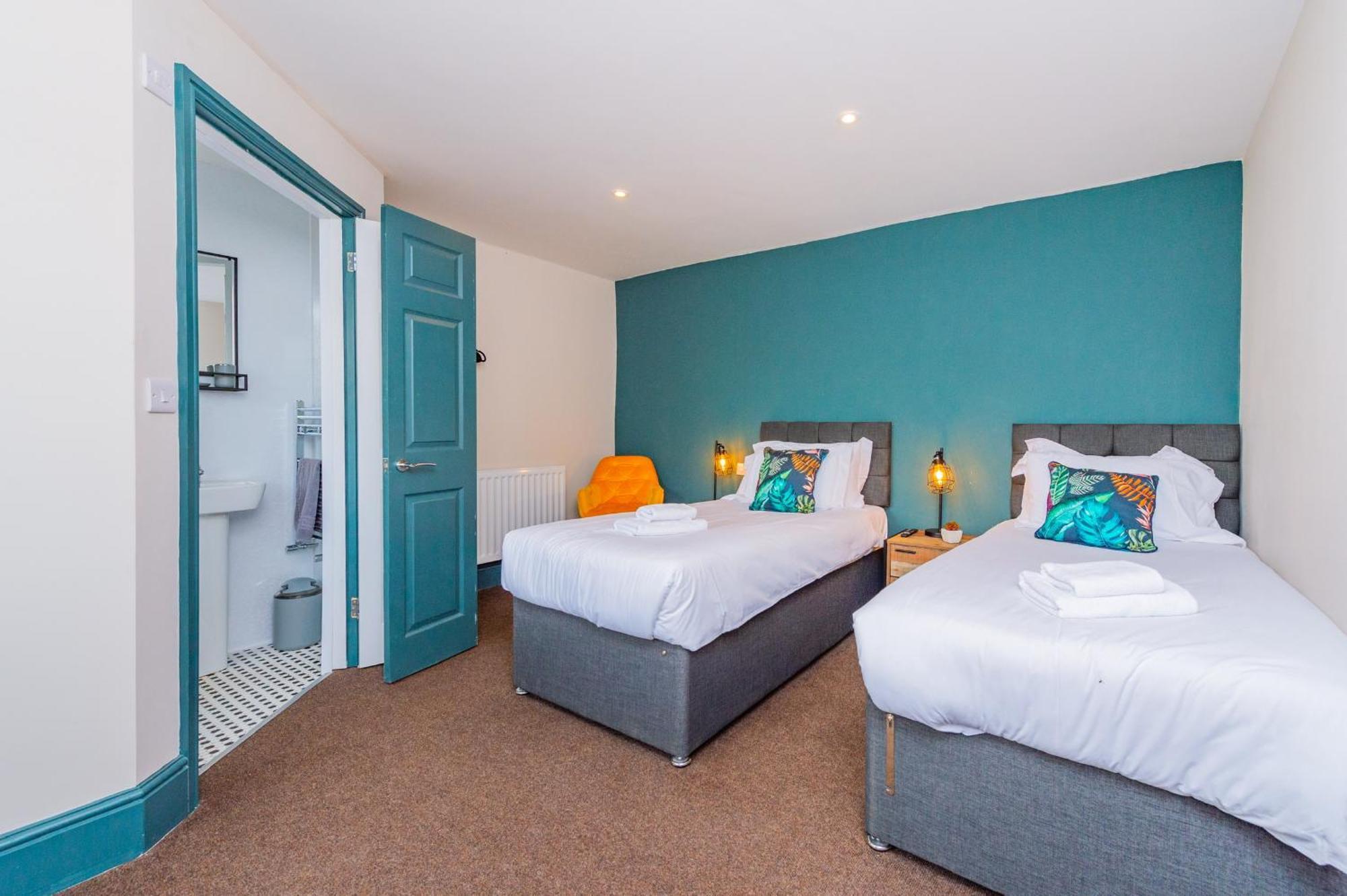 Snowdon House, 8 Bedrooms, Sleep 16, Close To Blackrock Sand Porthmadog Ngoại thất bức ảnh